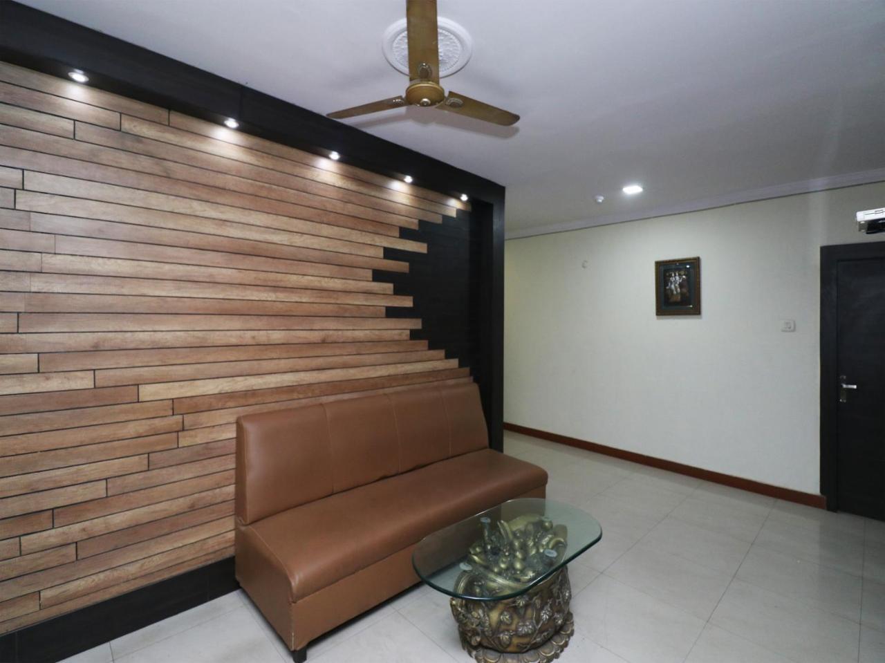 Oyo 23009 Hotel Maxx Lucknow Esterno foto
